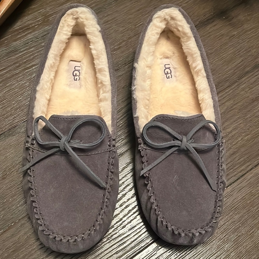 New Ugg Men’s Corbin Loafer Charcoal Size 10